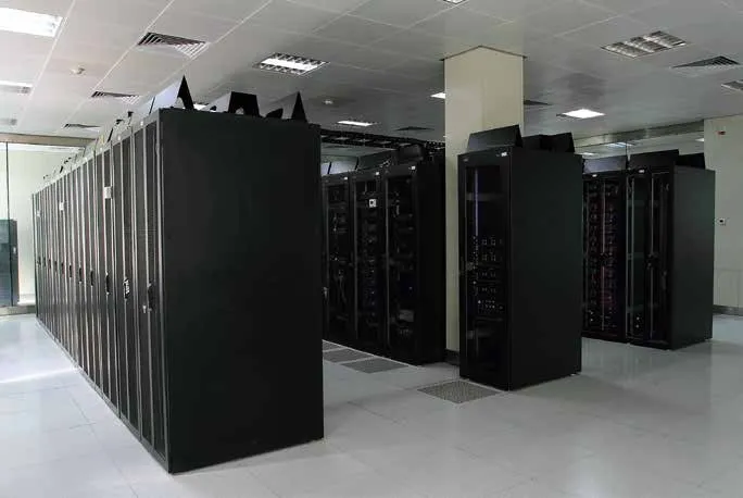 Metal Enclosures & Cabinets